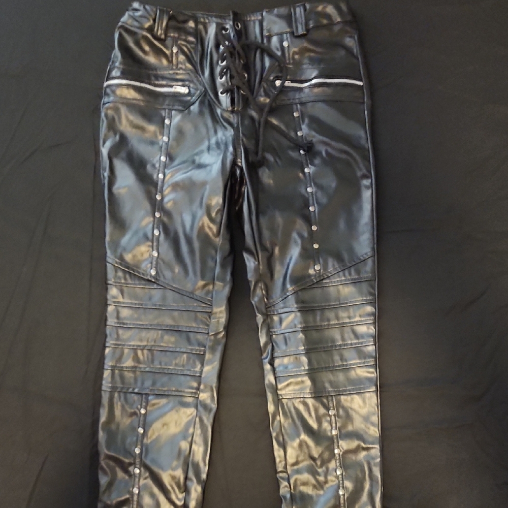 Women's Black Skinny Pants